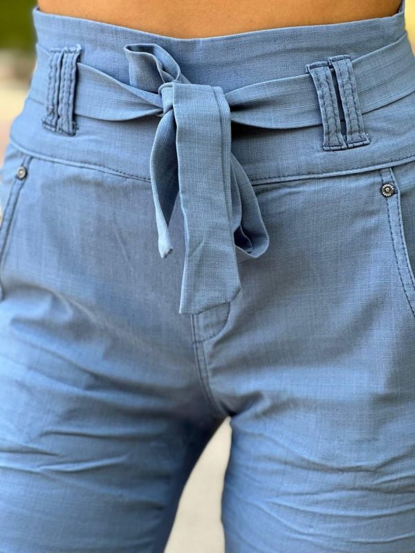 ⁦מכנסיים קצרים מחויטים עם קשירה⁩ – תמונה ⁦3⁩